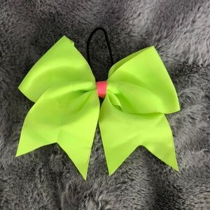 Cheer bow